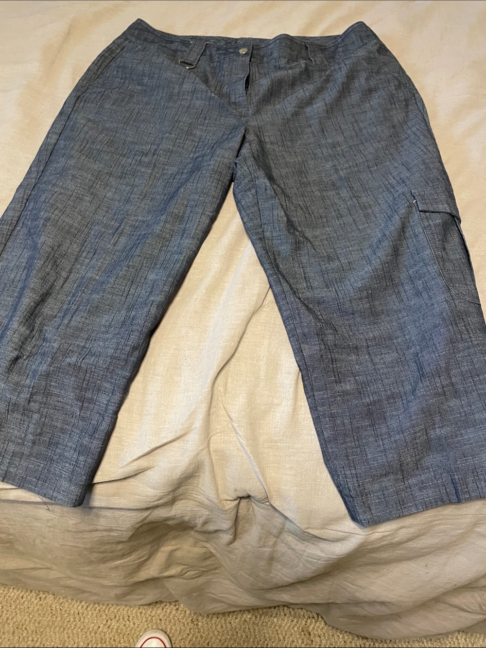 new directions Gray Capris Cropped Pants